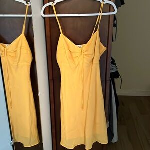 Yellow Abercrombie dress size medium tall